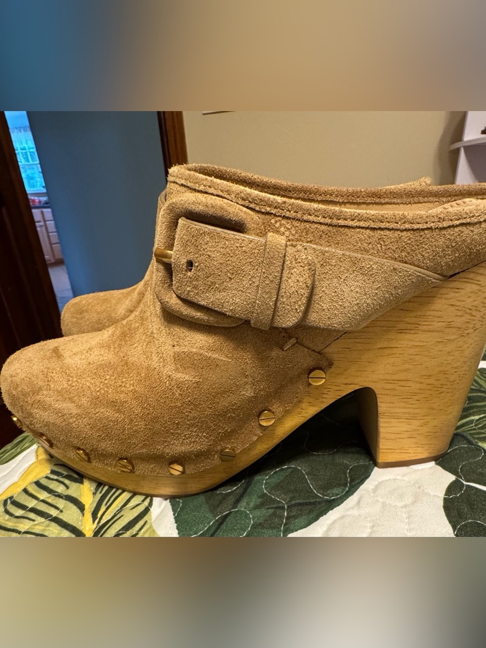 NWOT Veronica Beard Darcy Tan Suede Buckle Clog Mules